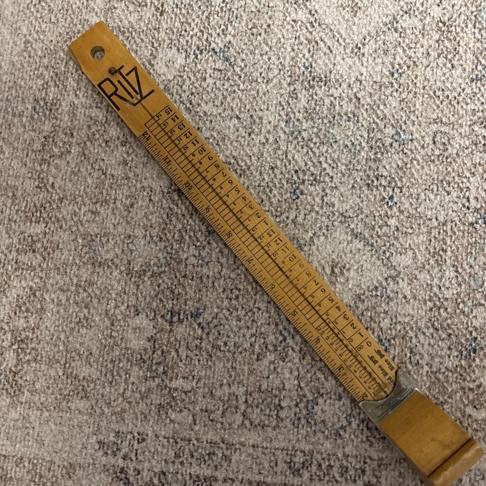 VINTAGE NEW BALANCE WOODEN FOOT/SHOE MEASURING STICK W/WIDTH SCALE RITZ
